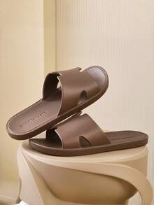 皮革纹理优雅百搭纯色男女通用拖鞋，适合夏季居家穿着