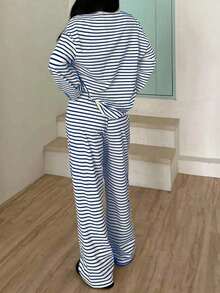 2-Piece Classic Striped Pajama Set: Crew Neck Top, Striped Pants, Casual And Stylish Pajama Set - 藍色 - 查看 6