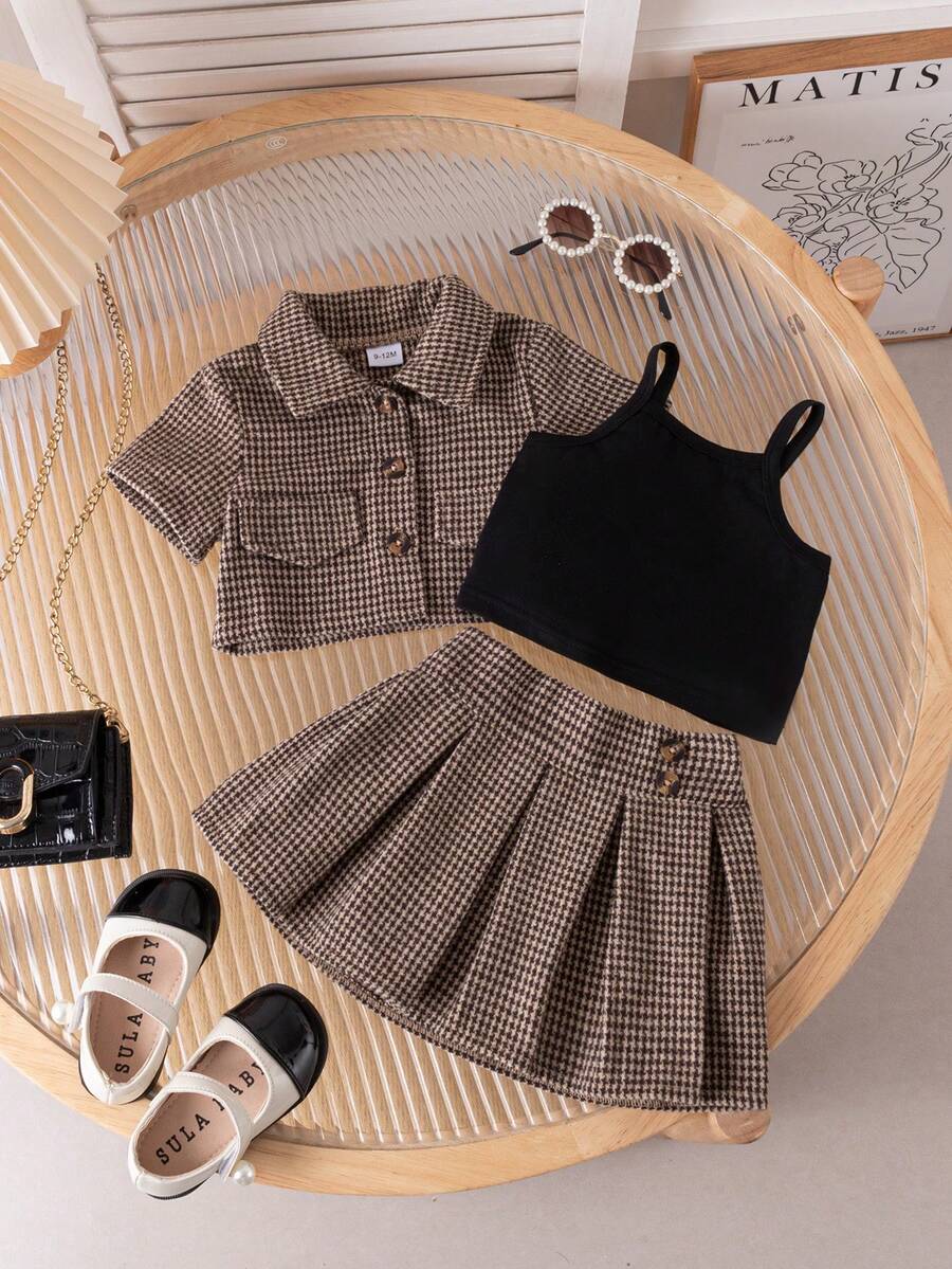 3件套婴幼儿女童时尚格子领外套+纯色吊带背心+格子裙套装，适合日常、户外、上学、派对等场合。 - 卡其色 - 查看 1