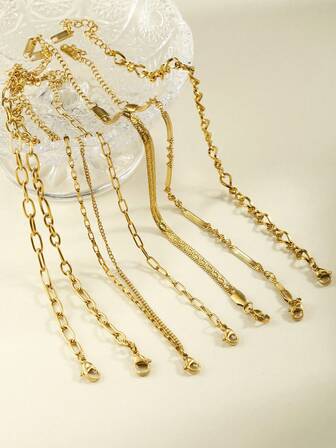 1件复古朋克风不锈钢镀金情侣手链，适合秋冬季日常佩戴，是情人节、感恩节的绝佳礼物。