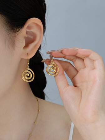 1 Pair Fashionable Minimalist 18K Gold Plated Stainless Steel Swirl Hoop Earrings, Sexy & Charming Style, Versatile Daily Wear For Women, Gift, Party & Event Accessory