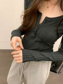 极简罗纹长袖修身短款T恤