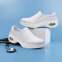 Zapatos de enfermería para mujeres, de fácil deslizamiento, ligeros, antideslizantes, cómodos, resistentes al agua y aptos para el trabajo en servicios de alimentación - Blanco - Ver 5