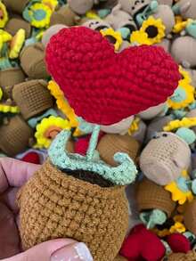 1PC Heart Shaped Handmade Knit Potted Plant, Cute Imitation Flower Pot Mini Ornament, Soft Yarn Crochet Artificial Plant Decor With Heart Design, No-Watering Faux Plant For Desktop, Shelf And Table Decoration, Cozy And Aesthetic Home Decor Accent, Lightweight And Durable Knitted Craft Ornament, Suitable For Bedroom, Living Room, Dorm Room, Study Desk, Office Table, Classroom Decoration, Adds Warm And Sweet Atmosphere To Any Space, Ideal Decorative Gift For Mother's Day, Valentine's Day, Christmas, Birthday, Back To School Season, Teacher Gift, Friend Gift, Room Decor And School Supplies Accessory - 紅色 - 查看 6