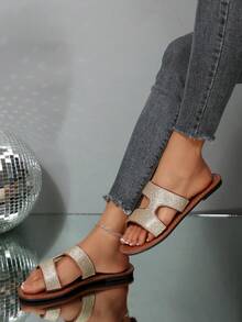 hanxiangyuzu Women's Flat Sandals, New Summer Fashion Comfortable Style Beach Sandals - Gold - View 4