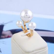 1pc Fashionable Minimalist Pearl Ring, Suitable For Women's Daily Wear And Gift - White - View 5