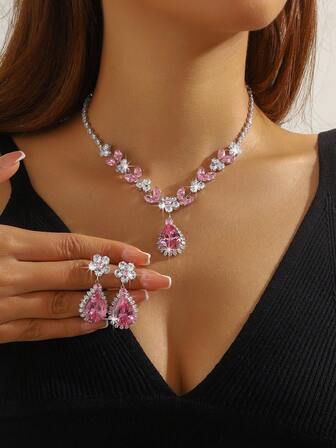 3件套锆石花朵吊坠项链耳环套装，优雅百搭，适合女性日常、婚礼、派对、节日礼物等场合。