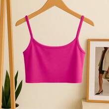 DEVIT - Top corto básico para mujer con tirantes delgados y corte ajustado, diseño liso sin estampado, estilo minimalista y versátil ideal para outfits casuales, urbanos o de verano, cómodo y combinable con jeans, faldas o joggers - Rosa Fucsia - Ver 9