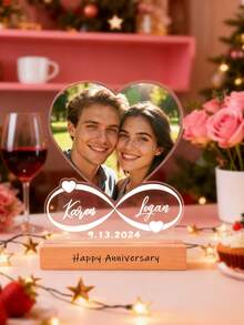 个性化心形相框，可定制姓名和照片，配有木质底座，适合婚礼、周年纪念、父母礼物、情侣礼物和生日礼物。装饰艺术风格，非常适合卧室装饰。 - 彩色 - 查看 6