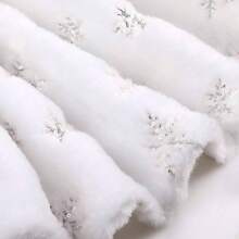 Falda de rbol de Navidad 36 Pulgadas, Piel Sinttica Faldas de rbol Blanco, Copo de Nieve Plateado - plata + 90 cm - Ver 4