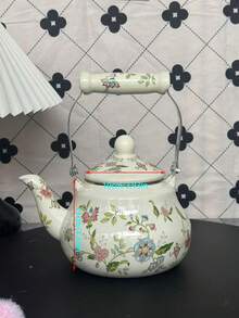 1个金属柄茶壶、木柄茶壶、陶瓷柄茶壶、小茶杯、茶叶罐、手工茶壶、家用搪瓷茶壶、桌面装饰搪瓷壶。这是一款便携式茶壶，非常适合户外露营和冬季室内泡茶。它也是馈赠亲朋好友的绝佳礼物。 - 米色 - 查看 9