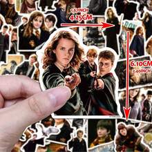 Harry Potter 50 miếng dán áp phích phim thế giới phép thuật cổ điển, nhãn dán báo và nhân vật trong phim ,  Ron Hermione Malfoy, miếng dán chống thấm nước bằng nhựa vinyl cho bình nước, ốp lưng máy tính xách tay, bình nước, máy tính, điện thoại di động, mũ ô tô, nhãn dán vui nhộn cho thanh thiếu niên, quà lưu niệm, quà tặng sinh nhật [Được cấp phép chính thức] - Nhiều màu - Xem 3
