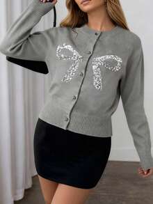 2026 Autumn/Winter New Fashion Shiny Bow Rhinestone Buckle Embellished Daily Date Exquisite Sweet & Cool Home Round Neck Long Sleeve Women's Cardigan Sweater, Halloween Saudi National Day Outfit, Elegant Party, Outing Attire, Graduation Dress, New Year Look, Elegant Ball - Grey - View 8
