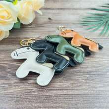 Breloc personalizat cu pandantiv ponei, geantă personalizată din piele și accesoriu auto, cadou ecvestru, cadou de Crăciun, cadou pentru ea/prietena - Multicolor - Vizualizare 8