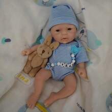 7 Inch (18cm) Lifelike Reborn Baby Doll, Big Eyes, Soft Full Body Solid Silicone Doll, Realistic Handpainted Skin, Christmas Birthday Gift