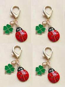 Set de 8 brelocuri cu buburuză norocoasă și trifoi cu patru foi - Vine cu felicitare - Aduce noroc familiei și prietenilor - Cadoul perfect pentru ziua de naștere, petrecere, absolvire, Crăciun, Ziua Recunoștinței, Anul Nou