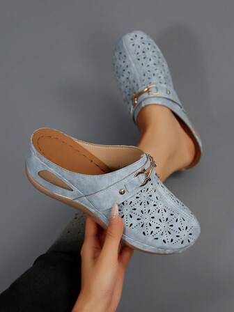 Zapatos tipo mule para mujer, transpirables y con diseño calado, con decoración de metal vintage, plataforma, ligeros y cómodos, adecuados para vestidos, pantalones, oficina, uso diario, vacaciones