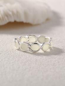 1pc Hollow Silver-Tone Asymmetrical Ellipse 8-Shaped Luminous Copper Cubic Zirconia Ring, & Versatile Women's Holiday Ring