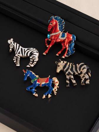 1pc Fashionable Rhinestone Horse Brooches - Elegant Animal Pins For Women/Men Unisex Banquet Clothing Accessories/Friends Party Badge Gifts