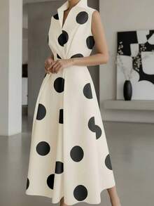 2025春秋新款休闲时尚通勤简约波点V领长款喇叭连衣裙，适合女性穿着，秋季，秋装，女士秋季连衣裙，女士秋季套装，秋季服装，商务休闲女装，商务休闲，复古女装，复古服装，商务休闲女装，女士办公室套装，女士职业装