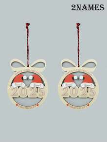 Ornamento natalizio personalizzato a forma di cappello di Babbo Natale, ornamento natalizio personalizzato per la famiglia Natale 2025, decorazioni per albero di Natale con testo personalizzabile, Buon Natale, Primo Natale, Ornamento con nome famiglia, decorazione natalizia per la casa, regali di Natale in legno personalizzati con 2-7 nomi, famiglia affettuosa, Natale, famiglia, papà, mamma