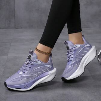 1双女士几何图案系带休闲运动鞋，轻便舒适，适合派对和户外活动（如网球和跑步），四季皆宜。