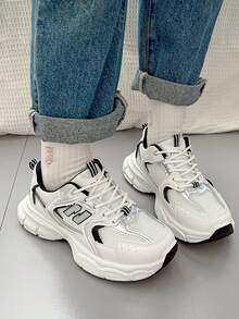 2025 Spring/Summer New Thick Sole Mesh Casual Sports Shoes, Women