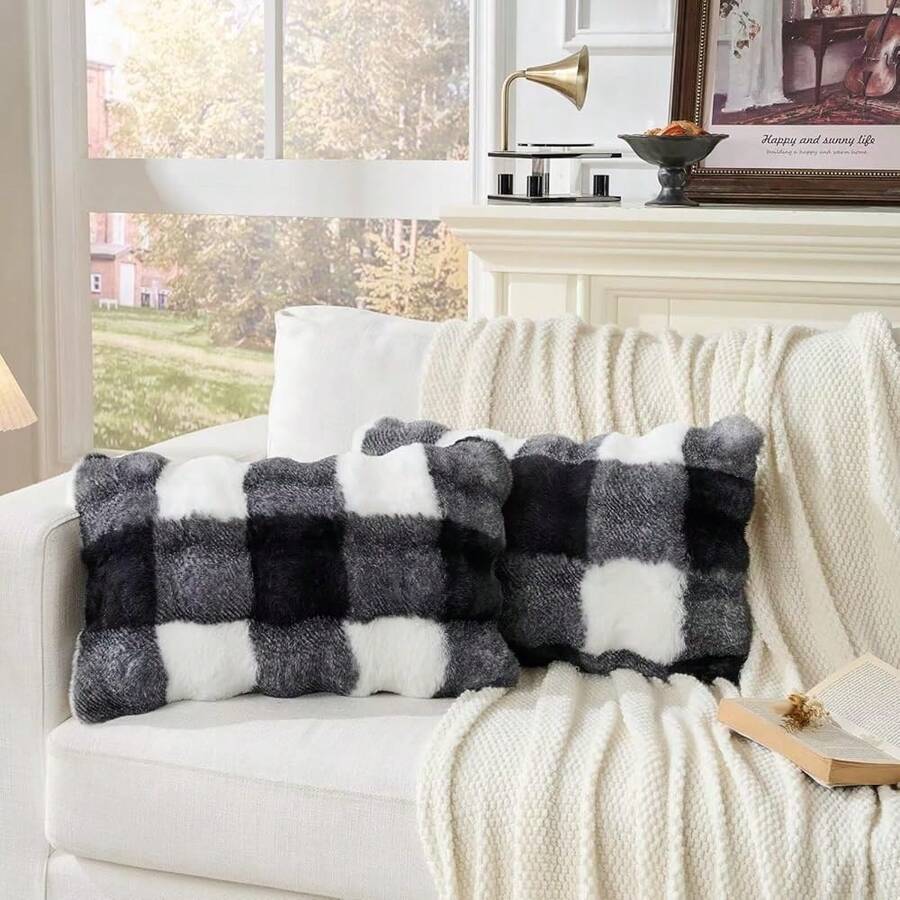 Pack Of 2 Decorative Throw Pillow Covers Luxury Super Soft Faux Rabbit Fur Cozy Set Case Cushion For Couch Sofa Bedroom Checkerboard Print In Black/White Pillow Covers 20 * 26 Inch,26inchx20inch(Packof2),CheckerboardPrintinBlack/White - 黑白棋盤格圖案 - 查看 1