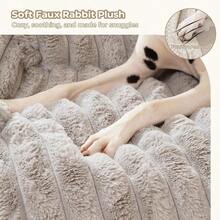 YAvont Cobija de Perro para Sofa Dog Calming Bed Manta Mullida Protector de Mueble con Funda Lavable Extraible y Base Antideslizante para Perros y Gatos M GrisLigero - Gris Ligero+Medium - Ver 3