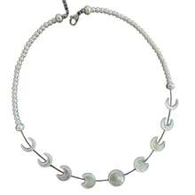 1 Piece Creative Lunar Phase Necklace, Minimalist Cold-Style Moon Pearl Pendant, Women's Light Luxury Unique Temperament Sweater Chain, Perfect For Autumn/Winter Wear, Parties, Dates & Gifting, Ideal Accessory For Elegant Ladies - 1 - 查看 5
