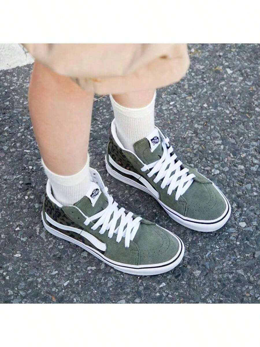 Vans Comfycush Sk8-Hi 男女通用款 2026 春季新款高帮帆布滑板鞋 VN0A7TNOKCZ - 綠色 - 查看 1