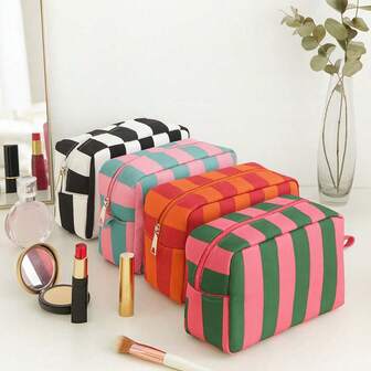 Bolsa de Maquiagem de Lona Listrada de Grande Capacidade com Alça de Borla, Organizador de Cosméticos à Prova d'Água com Zíper para Armazenamento de Artigos de Toalete de Viagem - Nécessaire Portátil de Maquiagem para Mulheres e Meninas, Perfeito para Banheiro, Mala, Praia, Volta às Aulas - Melhor Presente para Namorada, Dia dos Namorados, Natal, Aniversário ou Acessórios do Dia a Dia (Várias Cores Disponíveis)