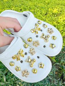 18pcs Gold Bear, Bow, 5-Petal Flower DIY Shoe Clips, Detachable 5-Pointed Star, Suitable For Shoes, Sandals, Garden Shoes, Beach Shoes, Bags With Holes, Holiday & Birthday Party Gifts - Gold - View 2