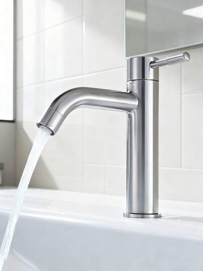 حنفية حوض الحمام من الفولاذ المقاوم للصدأ ذات فتحة واحدة، حنفية حوض الحمام ذات مقبض واحد للمياه الباردة، بتشطيب مصقول كروم، بهيكل من الفولاذ المقاوم للصدأ 304، تركيب فتحة واحدة، تصميم كلاسيكي للمياه الباردة، طراز حداثي بسيط، مناسبة لحوض المطبخ وحوض الحمام والوحدة الخزانية، ديكور منزلي حديث، حمام حديث، حنفية حوض الحمام والمنزل والمقطورة، هدية مثالية للعائلة والأصدقاء