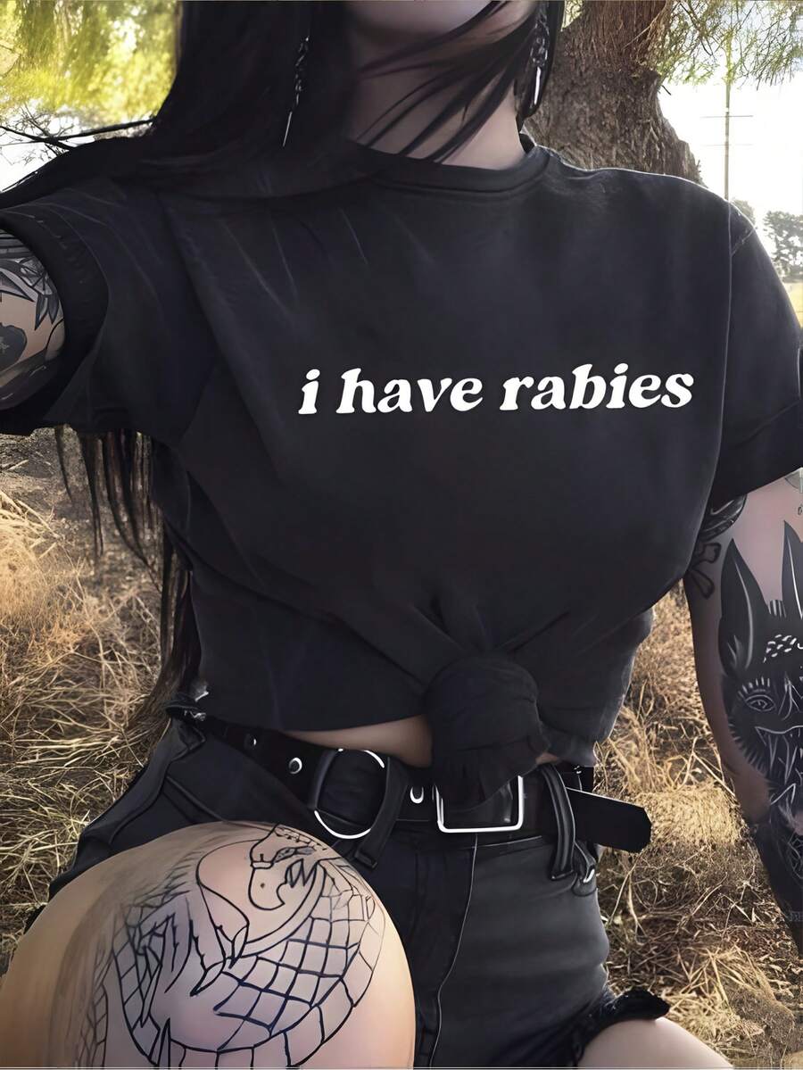 CHICLY19 100% Cotton Women's Oversized Dark Humor Graphic Crop T-Shirt - Black Short Sleeve Cropped Tee With Bold "I Have Rabies" Text Print. Soft Cotton Fabric, Perfect For Edgy Outfits, Alternative Events, Casual Hangouts & Daily Wear. Popular Gothic & Humor-Themed Crop Top, Comfortable Relaxed Fit, Ideal For Teens, Young Adults & Dark Style Enthusiasts. - màu đen - Xem 1