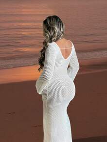 女式大码新款时尚性感沙滩度假休闲镂空长袖中长款金属钉纽扣针织宽松连衣裙，春夏秋