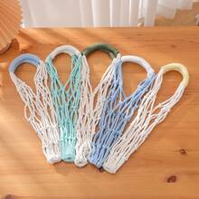 هذه الشبكة المرجانية هي الخيار الأمثل لك: ضع أي مشروب (شاي بالحليب ، قهوة ، لاتيه مثلج) → اربطه على معصمك/ذراعك → تحرك بحرية! التصميم المطاطي يناسب جميع أحجام الأكواب (حتى تلك الضخمة ل- Boba) خفيف الوزن بما يكفي لتضعه في حقيبتك للاستخدام اليومي ، التنقل إلى الفصل/العمل (لا مزيد من الصعوبات مع المشروبات) مواعيد الغداء (جديرة بالتصوير عند اقترانها بملابسك) السفر (احتفظ بمشروبك آمنًا على القطارات/الحافلات) - ثنائي اللون - مشاهدة 4