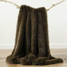 Luxury Fluffy Olive Green Faux Fur Throw Blanket, Cozy Warm Fur Blanket For Couch, Sofa, Chair, Bed, Plush Fuzzy Fur Throws With Long Pile - 橄欖綠 - 查看 6