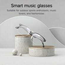全新AI语音控制智能眼镜，语音助手耳机，视频/音频翻译功能，支持144种语言，男女通用无线通话及摄影眼镜，800万像素超广角摄像头，户外运动摄影眼镜，6小时续航