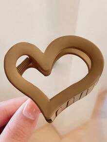 1/3/4 قطعة - مشابك شعر بلاستيكية على شكل قلب بمقاس متوسط باللون الأسود والأبيض والبني والخاكي بطول 6.5 سم، أنيقة وبسيطة وذات لون واحد، مناسبة للاستخدام اليومي والخارجي والكاجوال والحفلات والتنقل والعطلات وغسل الوجه والمكياج ومطابقة الملابس، إكسسوارات شعر لعيد الحب والصيف، مشبك شعر، مشبك شعر للمدرسة والجامعة في فصل الخريف والشتاء - متعدد الألوان - مشاهدة 10