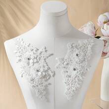 1 par de apliques bordados con flores coloridas y perlas huecas, parches de tela de encaje, adecuados para coser vestidos DIY y accesorios de boda, apliques bordados de encaje, decoraciones para ropa de mujer, ribete de encaje bordado blanco con lentejuelas - Multicolor - Ver 11