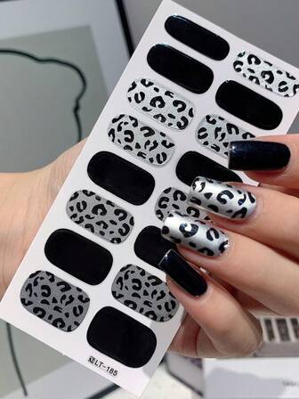 Leopard Print Nail Stickers 3D Self-Adhesive Glitter French Leopard Pattern Gel Strips Winter Nail Stickers For Women Girls DIY Nail Art Decoration Set Of 2