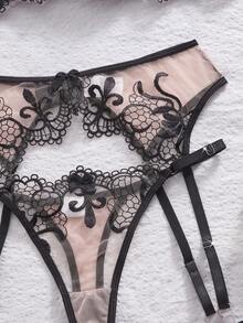 4 Stücke Sexy Dessous Set für Frauen, beinhaltet Blumen bestickte Mesh BH Set, Vintage Push-Up BH, Taillenband und Strumpfhalter, geeignet für intime Anlässe, Valentinstag Geschenk