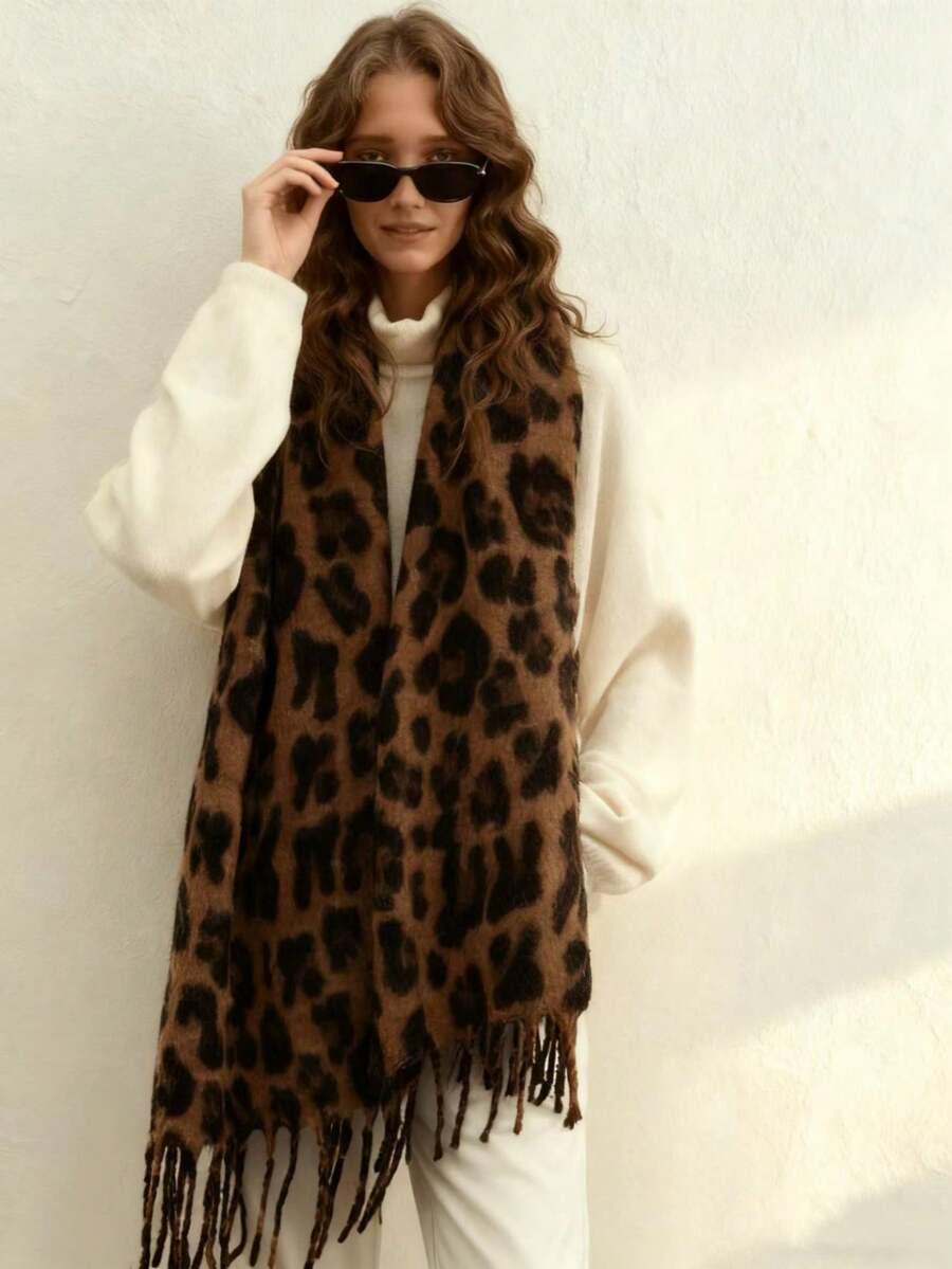 1 Khăn quàng cổ họa tiết da báo 68*200cm dành cho nữ, khăn choàng tua rua bằng vải cashmere giả dày, cổ điển & đa năng, ấm áp cho mùa thu/đông để mặc - Khăn quàng cổ họa tiết da báo - Xem 1