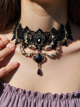 1pc Vintage Gothic Style Black Lace Crystal Pendant Necklace, Short Necklace For Women, Suitable For Daily Wear