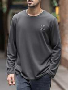 男士百搭灰色字母印花圆领长袖T恤，适合作为礼物送给丈夫、男友或朋友 - 深灰色 - 查看 2