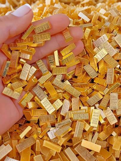 10/50/100pcs Mini Fake Gold Bars, Realistic Faux Gold Ingots, Suitable For Treasure Chest Decor, Mini Size, Lightweight & Lifelike, Applicable For Pirate Treasure Hunt Party, Movie/Theater Production, Feng Shui Wealth Decoration, Lucky Charm, Winter Wonderland Holiday New Year Christmas Tree, Festival Supplies, Home Decor, Room Decoration, Holiday Decoration, Christmas Tree Ornament, Indoor & Outdoor Home Accents