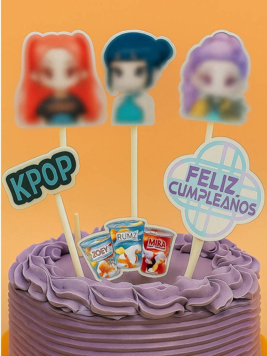 Set de Decoraciones Tipo Cake Topper para Pasteles, Tartas y Repostería con Temática de las Guerreras K-Pop - Set de 4 piezas: 3 Personajes y 1 Letrero de "FELIZ CUMPLE" con las Chicas Guerreras K-Pop - Hechos en Madera MDF de 3 mm de Grosor y 100% Productos Mexicanos - Ideales para Pasteles, Tartas, Gelatinas, Repostería y Regalos para Celebraciones de Cumpleaños, Aniversarios, Infantiles, Juveniles, Temáticas, Bautizos, Confirmaciones, Primera Comunión, Regreso a Clases, Revelación de Genero, entre otras - De Fácil Colocación, Resistentes y Reutilizables - Diseño Moderno y Actual. Medida variables Letrero con Personajes de 20 cm de largo y 13 cm ancho aproximadamente. - Multicolor - Ver 1