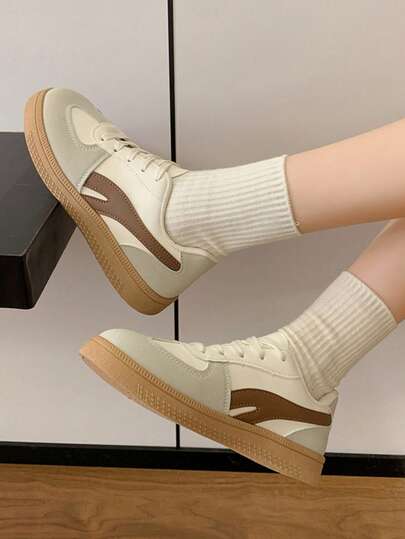 1 par de zapatillas casuales con cordones y transpirables, versátiles tenis blancos para mujeres y hombres, adecuados para primavera, verano, otoño e invierno