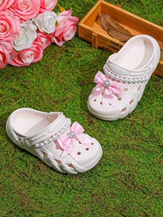 HOEASE 时尚休闲青少年木屐，女童夏季EVA软底舒适花园鞋/沙滩鞋，饰有粉色蝴蝶结和珍珠链，防滑透气，一脚蹬设计，男女童皆宜，四季皆可穿着。